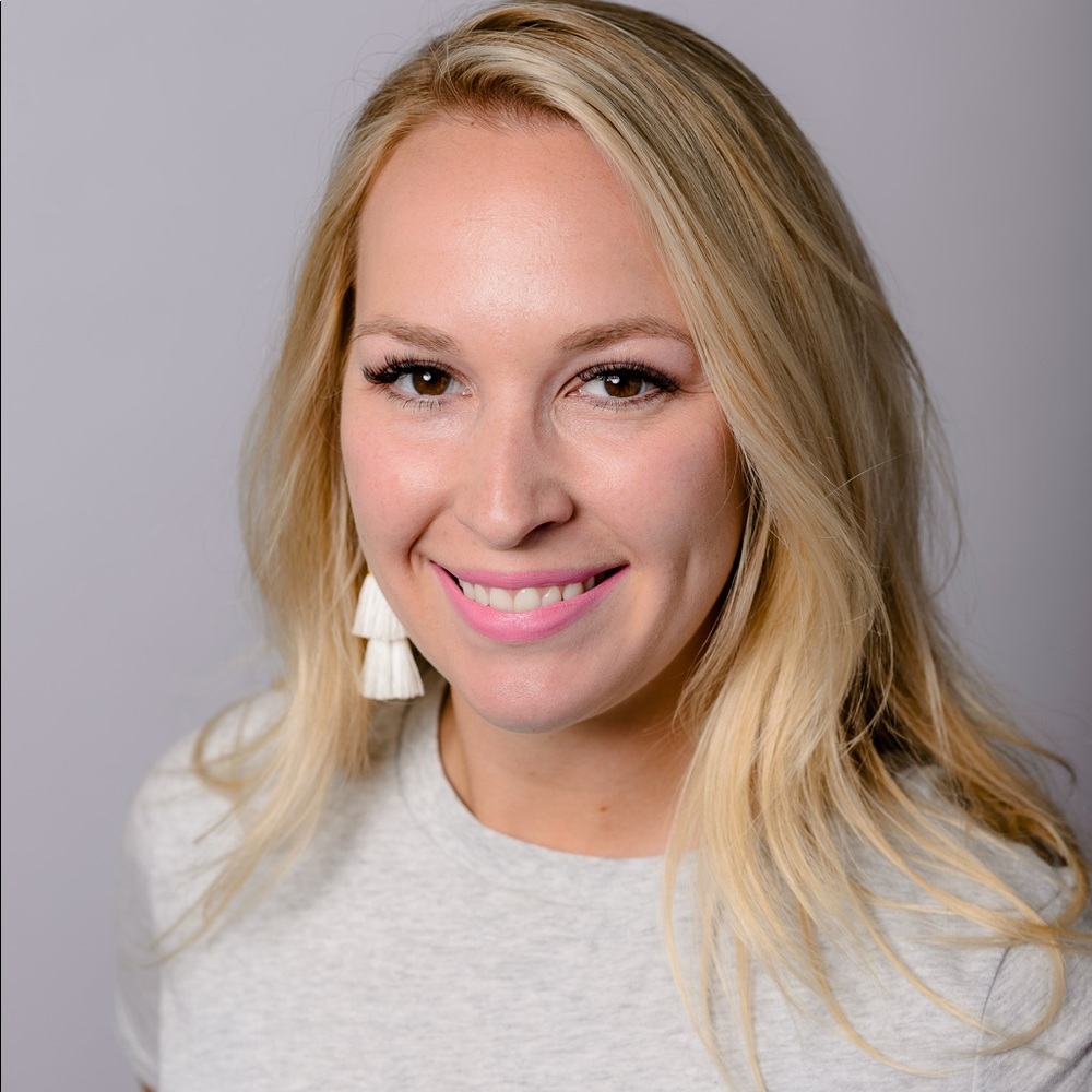 Meet your Posher, Carly